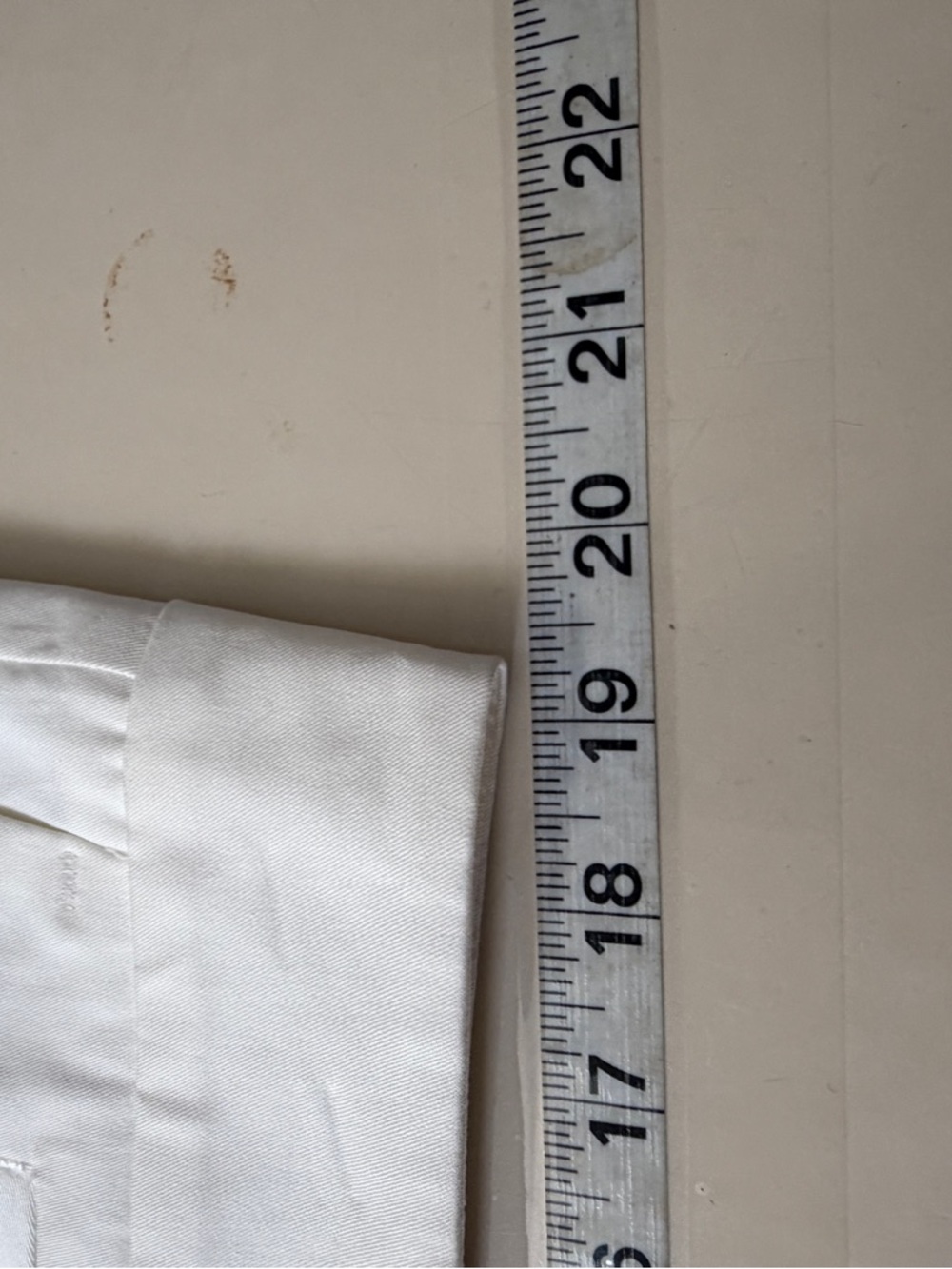 Ann Taylor White Devin Metro Short - Picture 6 of 10